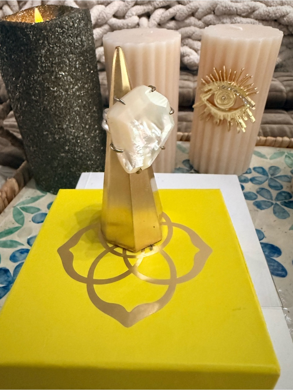 Kendra Scott Megan Mother of Pearl Cocktail Ring 9